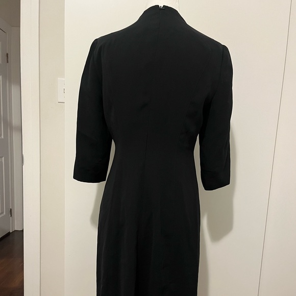 CLASSY & TIMELESSALL EFFORTLESS BLACK DRESS - Picture 2 of 4